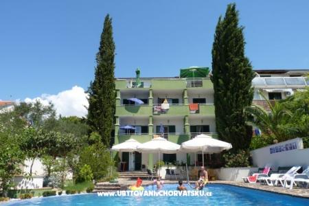 Vila Smirna 4*  avec piscine  Sv. Filip i Jakov Croatie