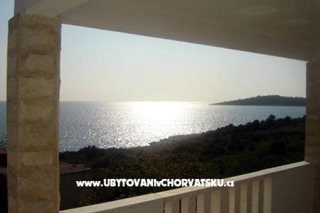 Vesna apartmani Rogoznica Croatie
