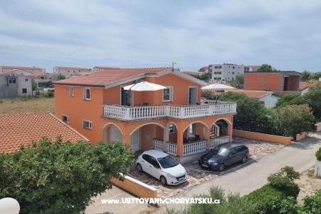 Appartements Juriško île Vir Croatie