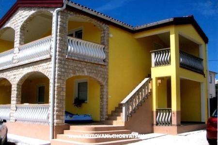 Appartements Slavko île Vir Croatie