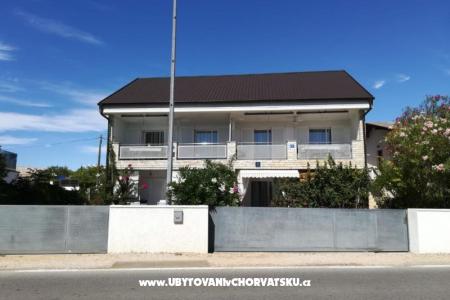 Appartements Sunce île Vir Croatie